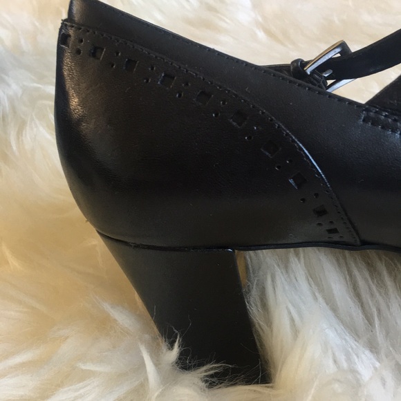 Etienne Aigner Mary Janes - Picture 4 of 4